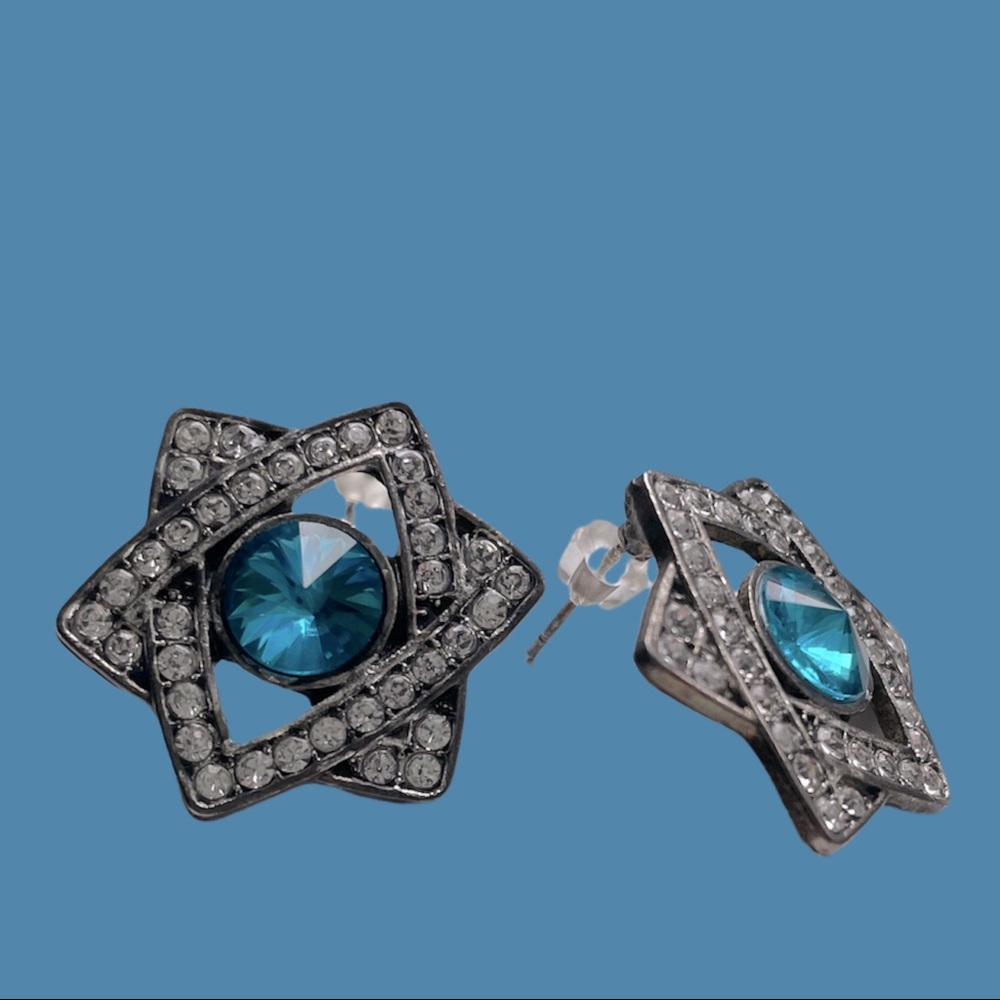 Star earrings - Picture 3 of 3